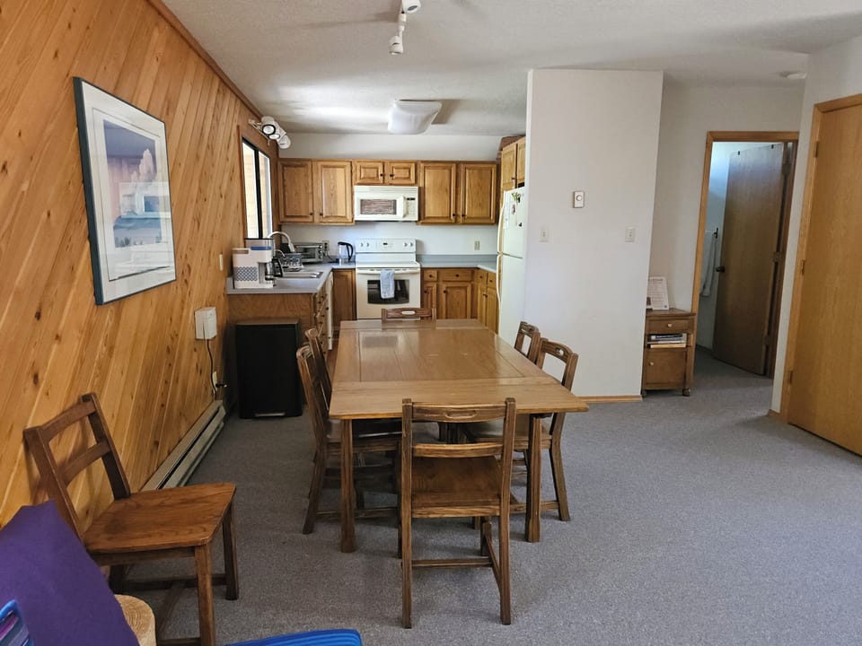 Dining area. 