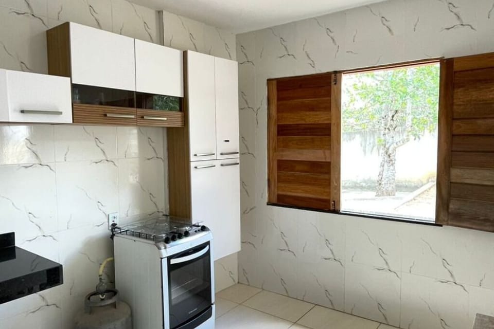 Classic House, Patio, Garden View | Private kitchen | Fridge, microwave, oven, dishwasher