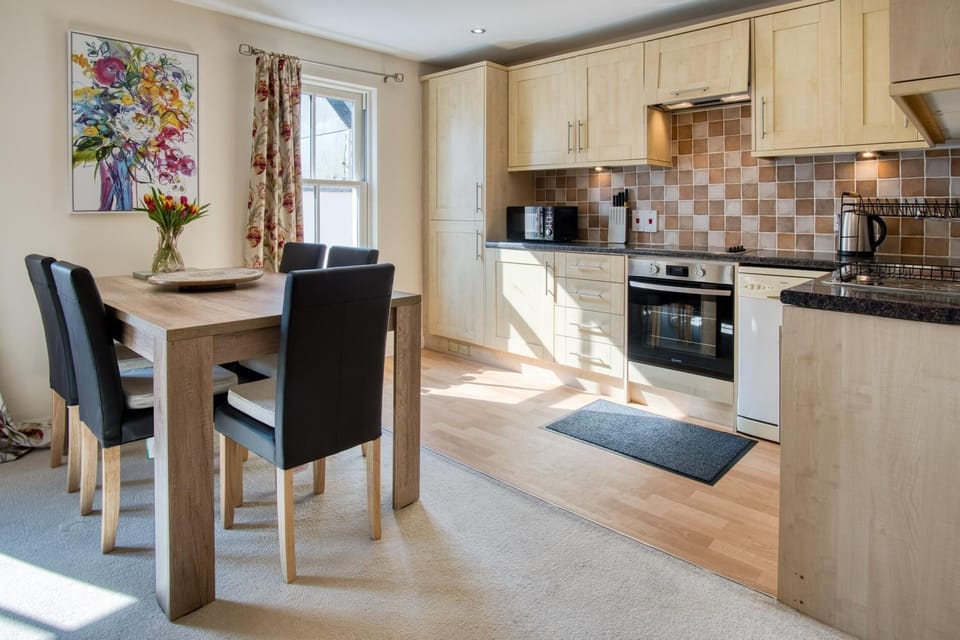 Yr Encil - 2 Bedroom Apartment - Tenby (27734)