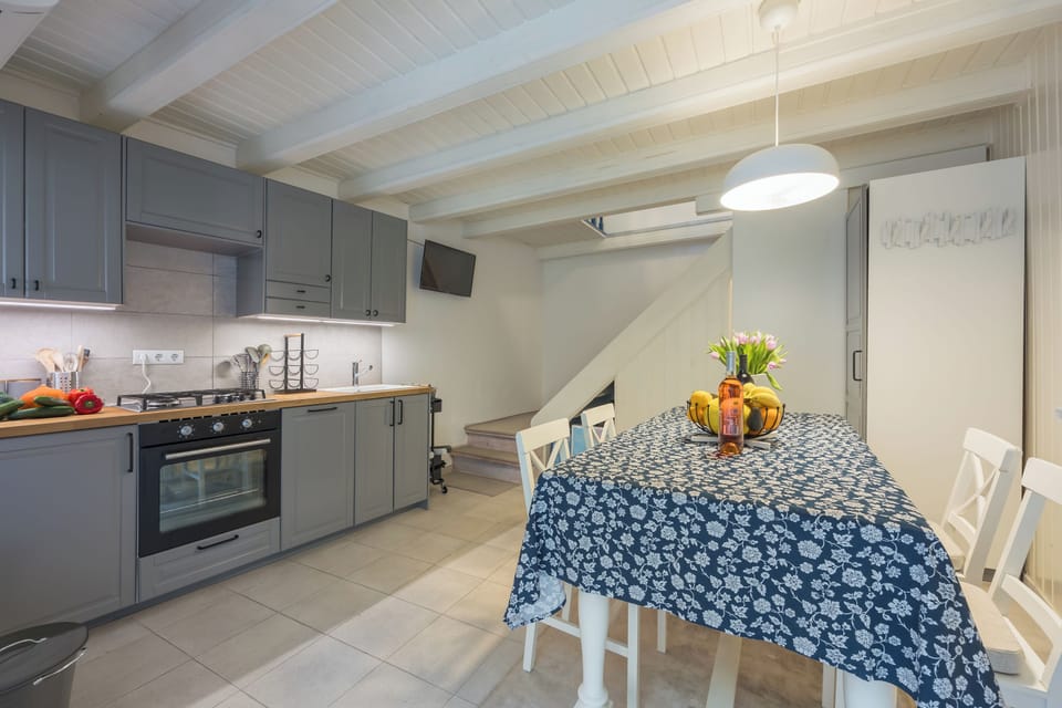 Kitchen and dining area