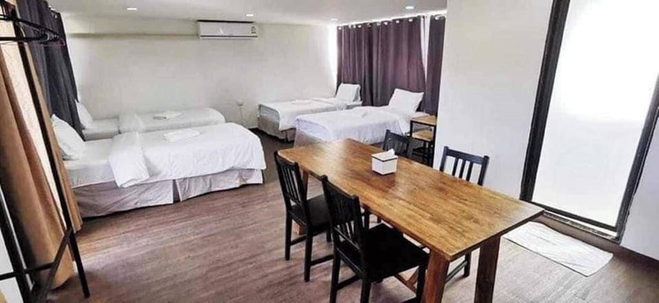 Quadruple Room, Multiple Beds | Desk, free WiFi