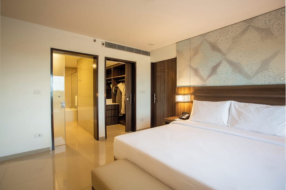 Minibar, in-room safe, desk, blackout drapes