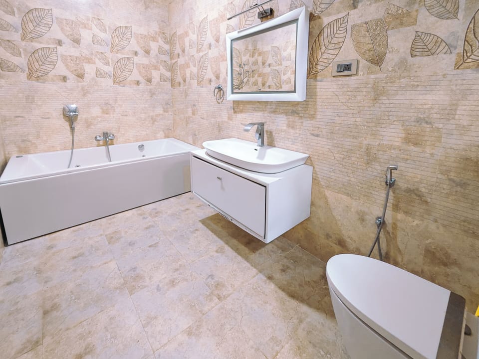 Premium Villa | Bathroom | Rainfall showerhead, free toiletries, towels, soap