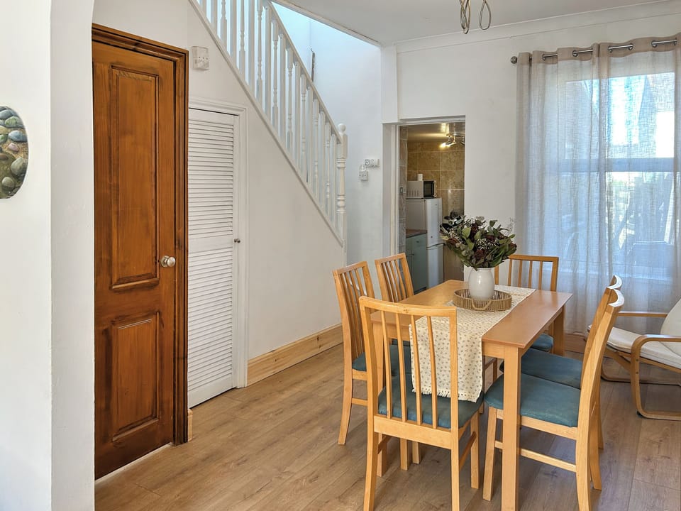 Dining Area | Chi Lowen, Redruth