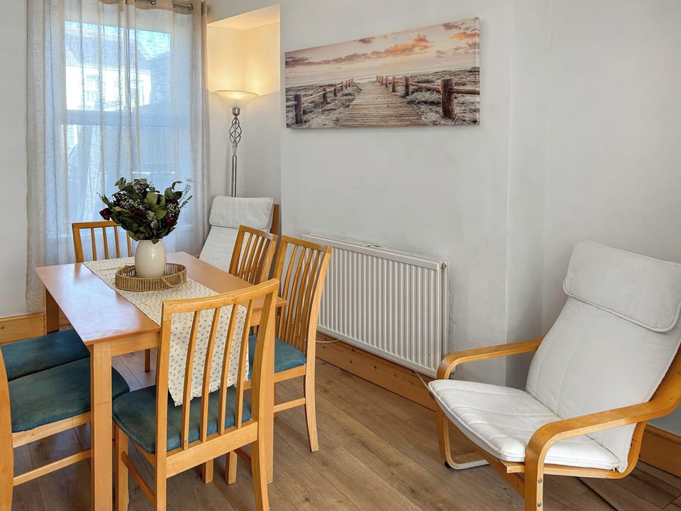 Dining Area | Chi Lowen, Redruth