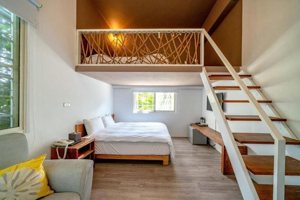 Comfort Cabin, Balcony, Courtyard View | Free WiFi