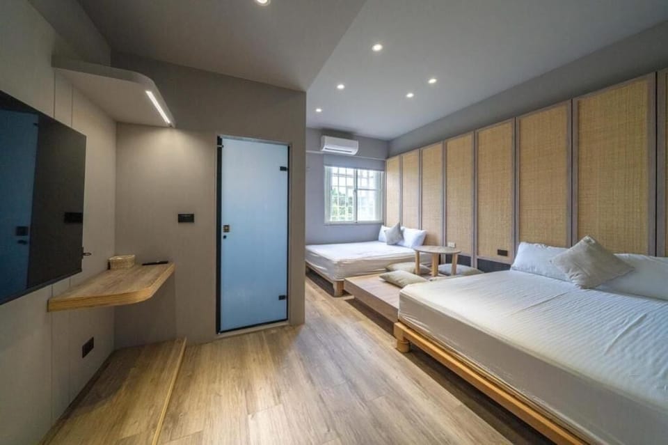 Comfort Cabin, Balcony, Courtyard View | Free WiFi