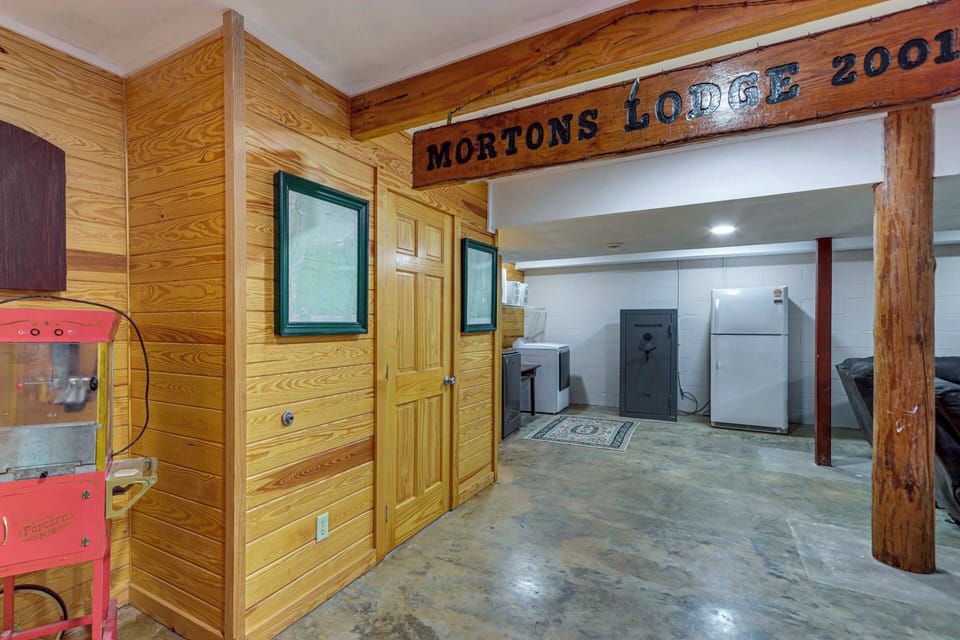 Laundry Room | Basement