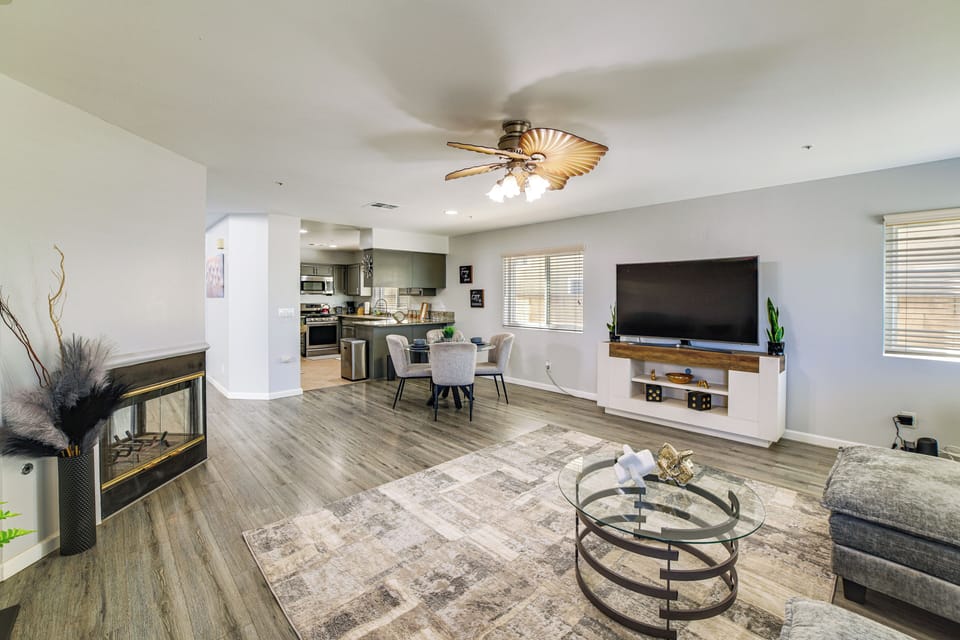 Open-Concept Living/Dining