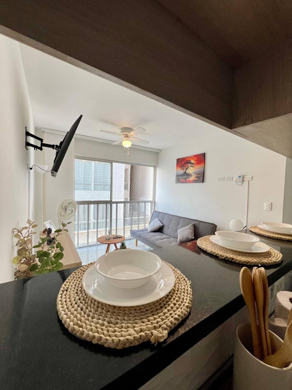 Apartment, 3 Bedrooms, Accessible, City View | Interior