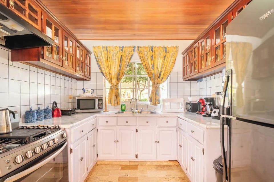 Fully Equipped Kitchen – Cook like you do at home, or not at all — the choice is yours.