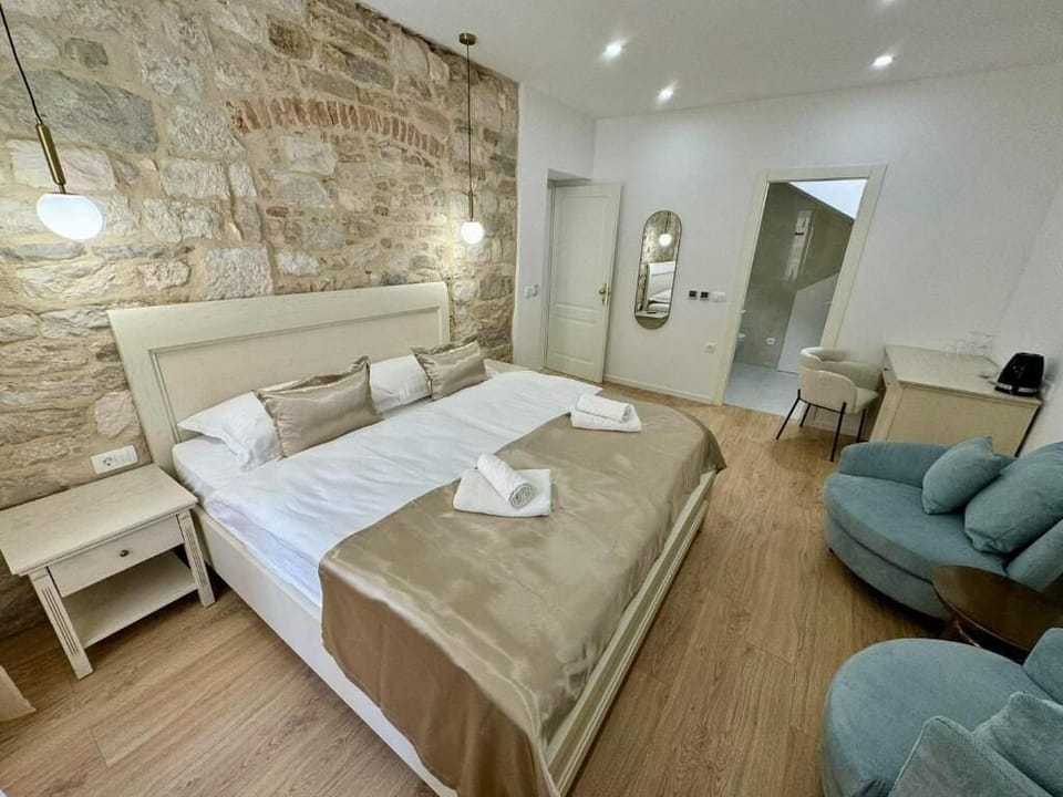 Apartment, Air conditioning, Courtyard View