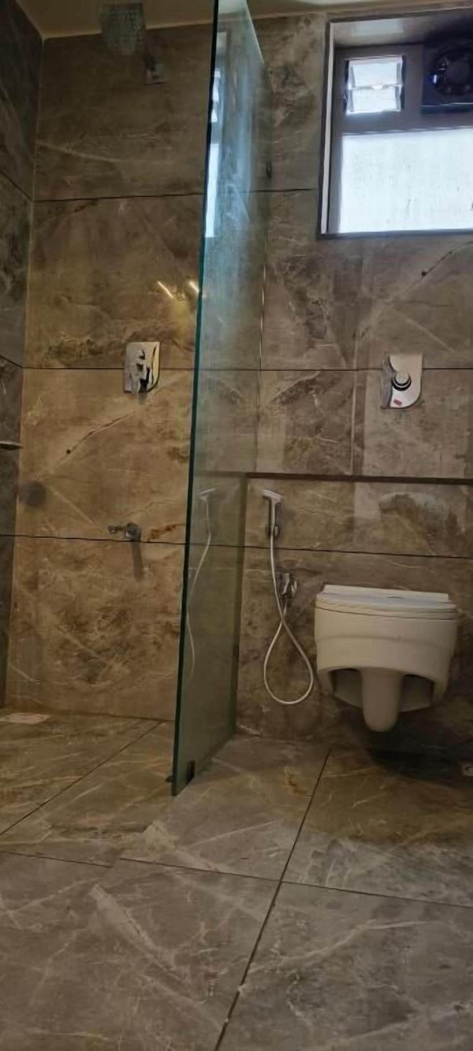 Executive Triple Room, 1 Bedroom | Bathroom