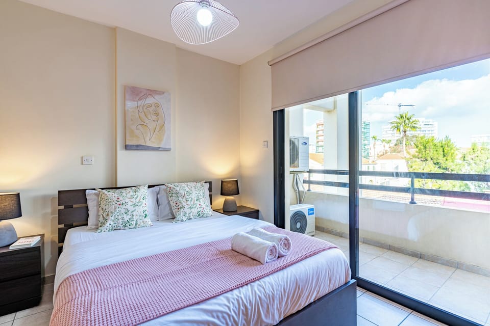 Apartment, 1 Double Bed with Sofa bed, Kitchen, City View | Egyptian cotton sheets, premium bedding, blackout drapes