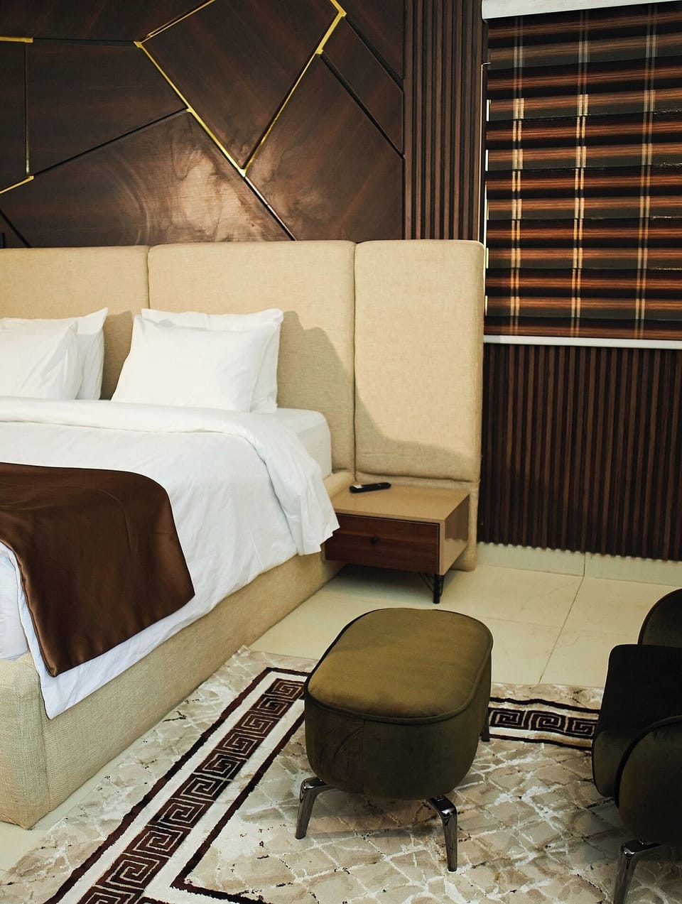 Comfort Room, Balcony, City View | Desk, laptop workspace, blackout drapes, soundproofing