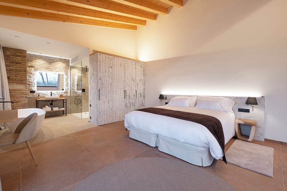 Premium Double or Twin Room, Patio, Mountain View | Premium bedding, minibar, in-room safe, individually decorated