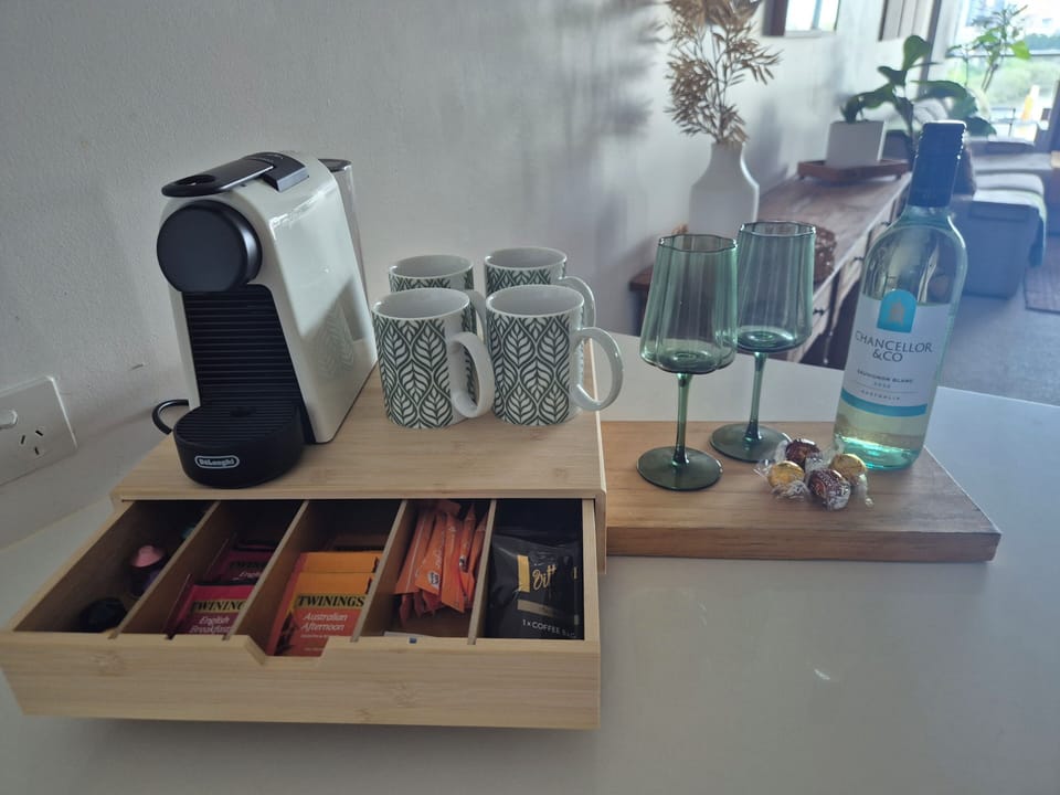 Deluxe Apartment, River View | Coffee and/or coffee maker