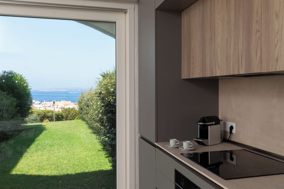 Apartment, 2 Bedrooms, Sea View | Water view