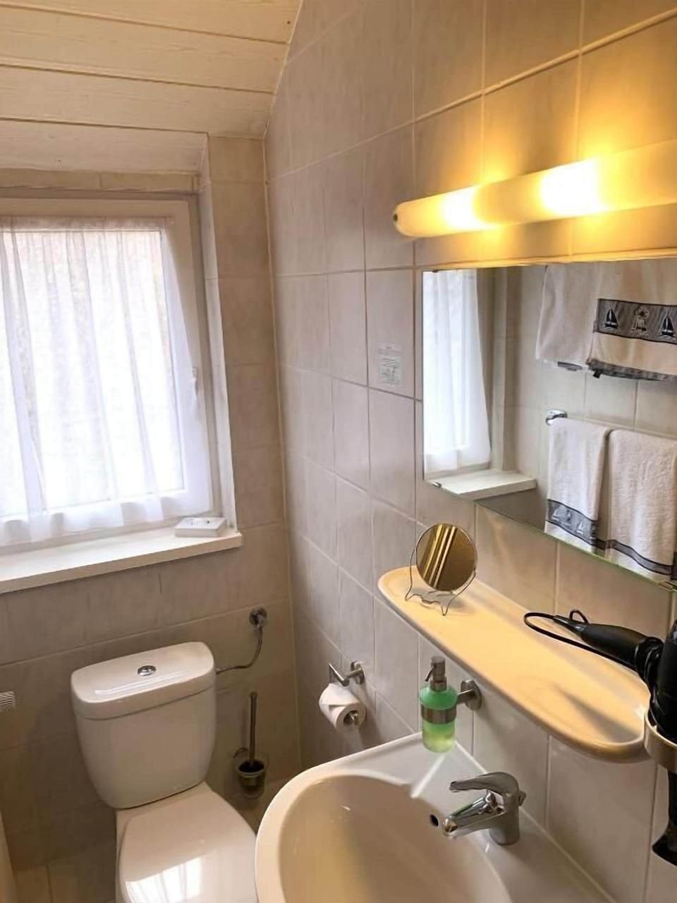 Double Room, Garden View | Bathroom