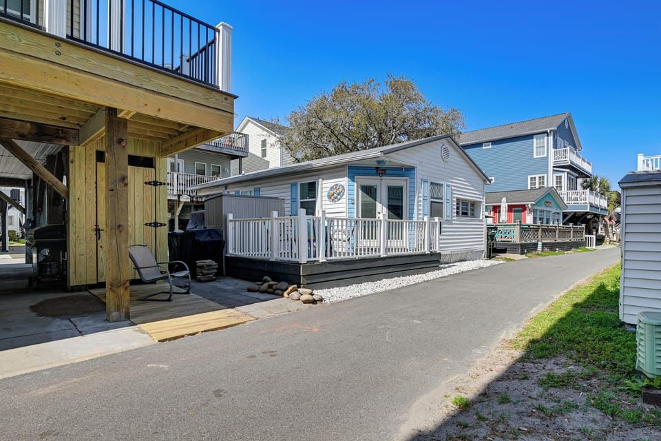 House (3 Bedrooms) | Front of property