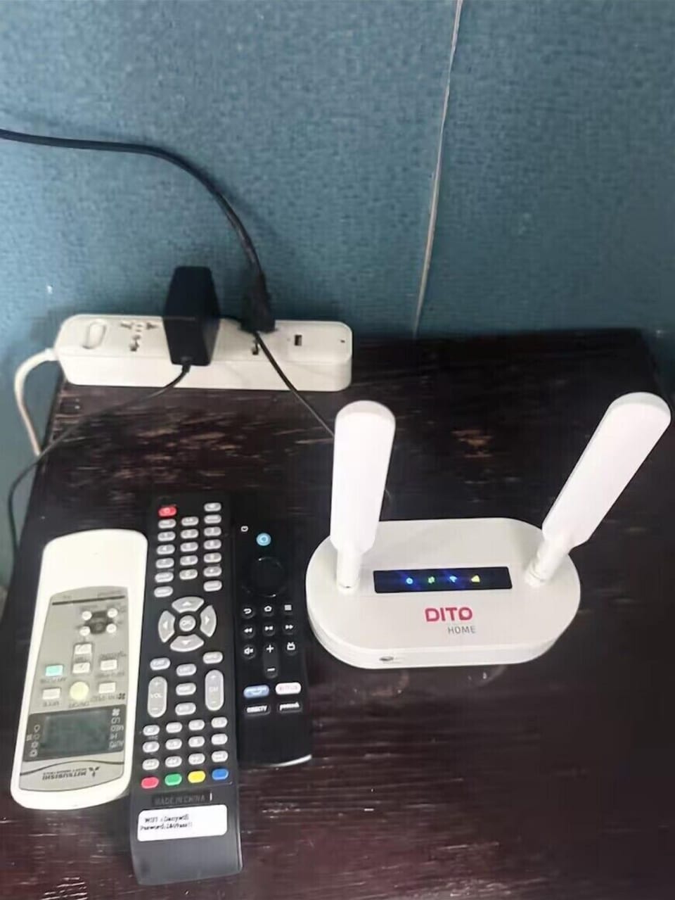 Free WiFi, bed sheets