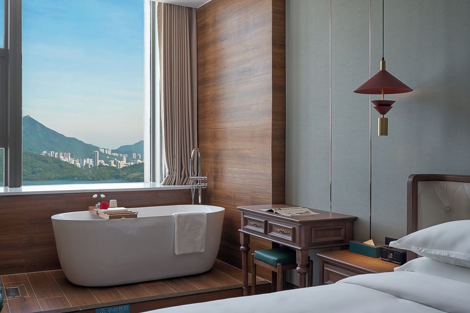 Deluxe Room | Premium bedding, iron/ironing board, free WiFi, bed sheets