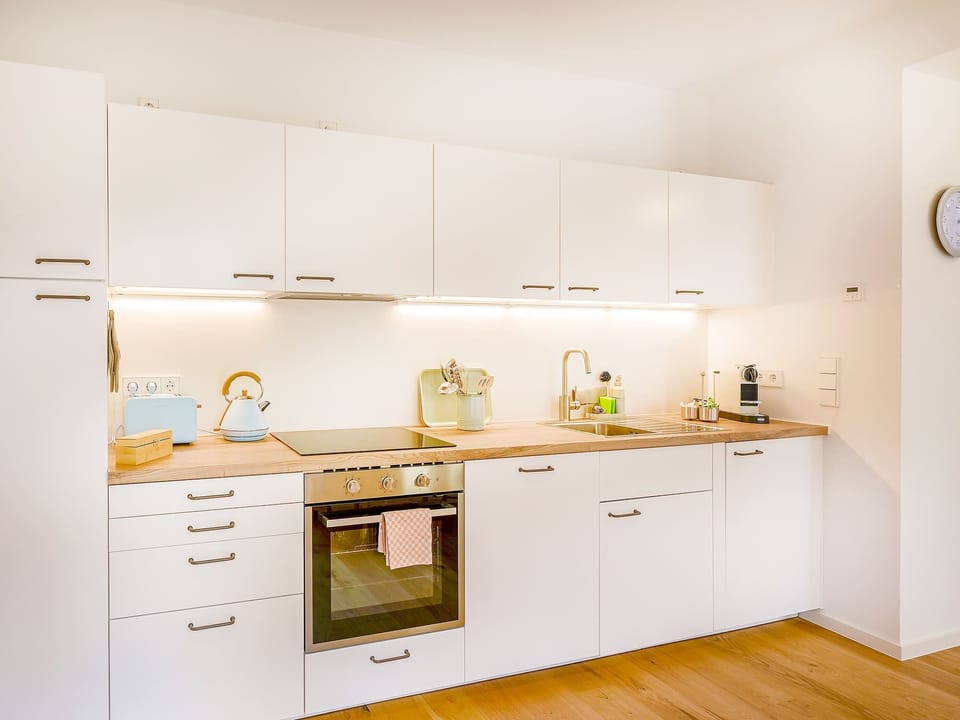 A fully equipped kitchen for everyday cooking and longer stays.