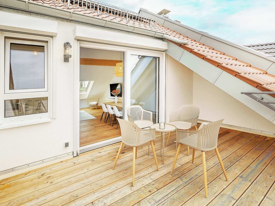 A practical outdoor space to take a break and recharge.
