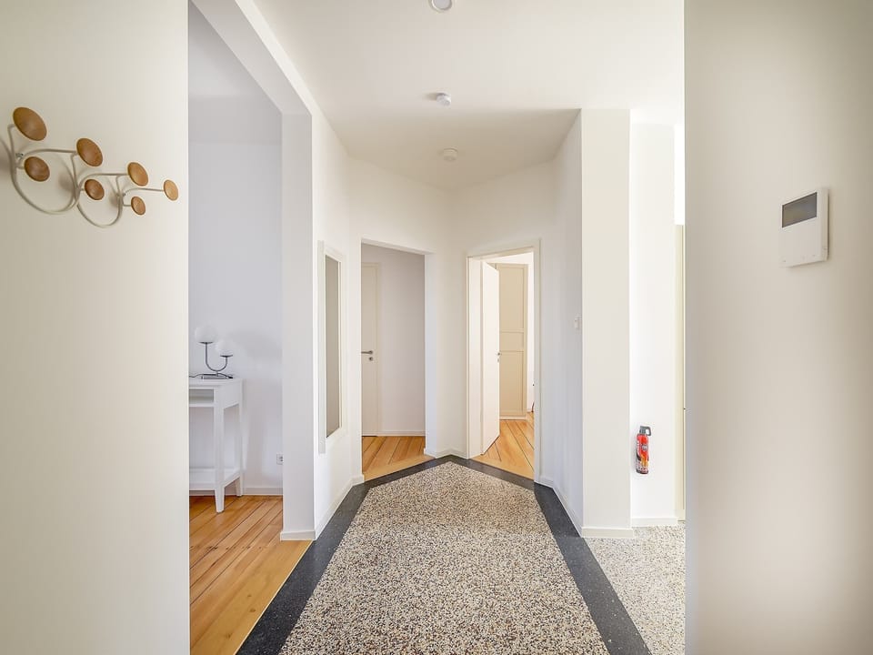 Arrive, settle in, and feel at home right away.