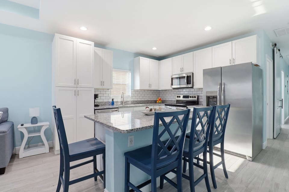 Indoors, Kitchen, Architecture, Building, Dining Room