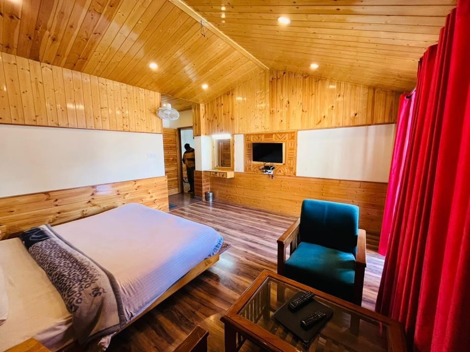 Double Room, Balcony, City View | Free WiFi