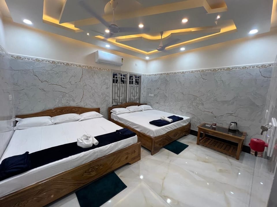Deluxe Double Room | WiFi (free), bed sheets