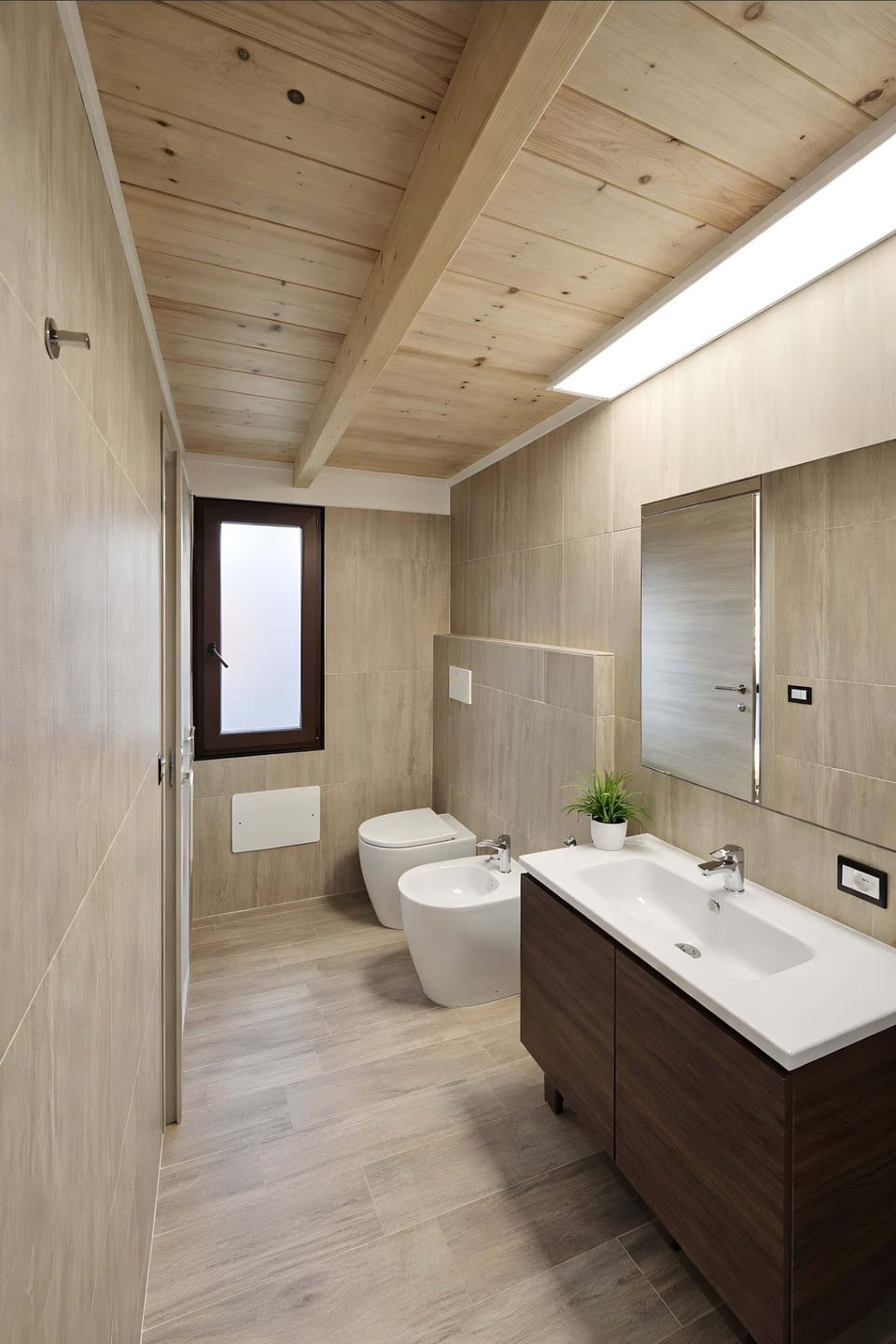 Apartment, Garden View | Bathroom | Shower, bidet, towels, soap
