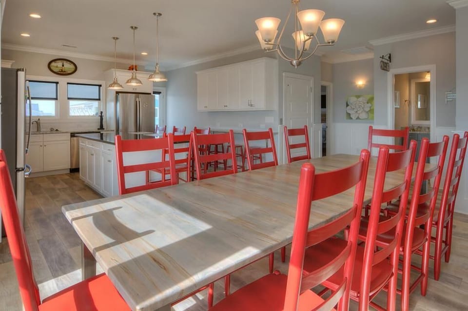 Dining Room
GW 1.2023