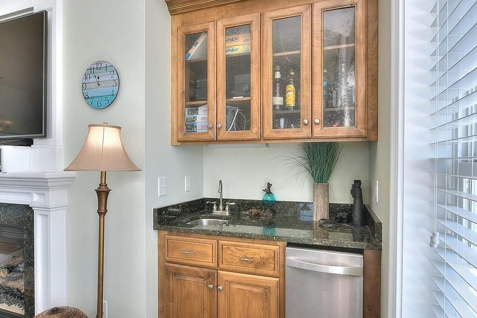 Wet Bar in Living Room