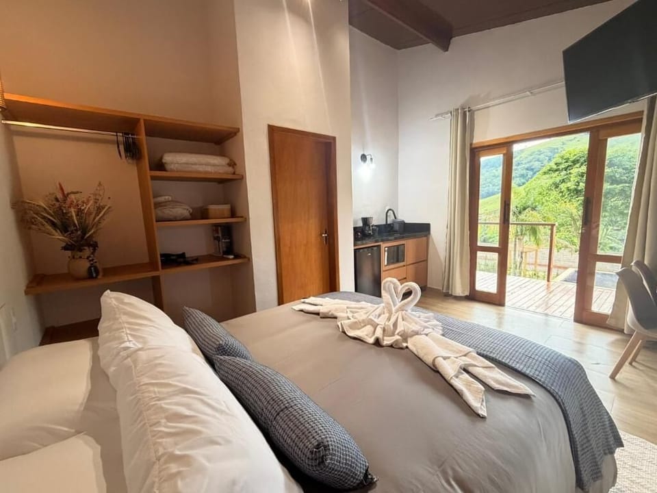 Deluxe Studio, Mountain View | Free WiFi