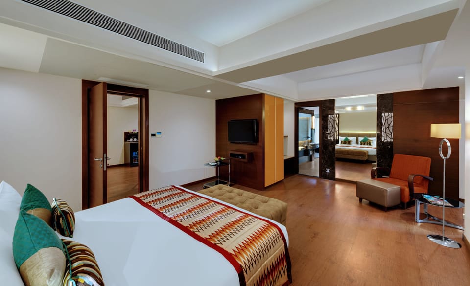 Minibar, in-room safe, desk, soundproofing