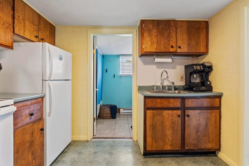 Kitchen | Wood Cabinets | White Appliances