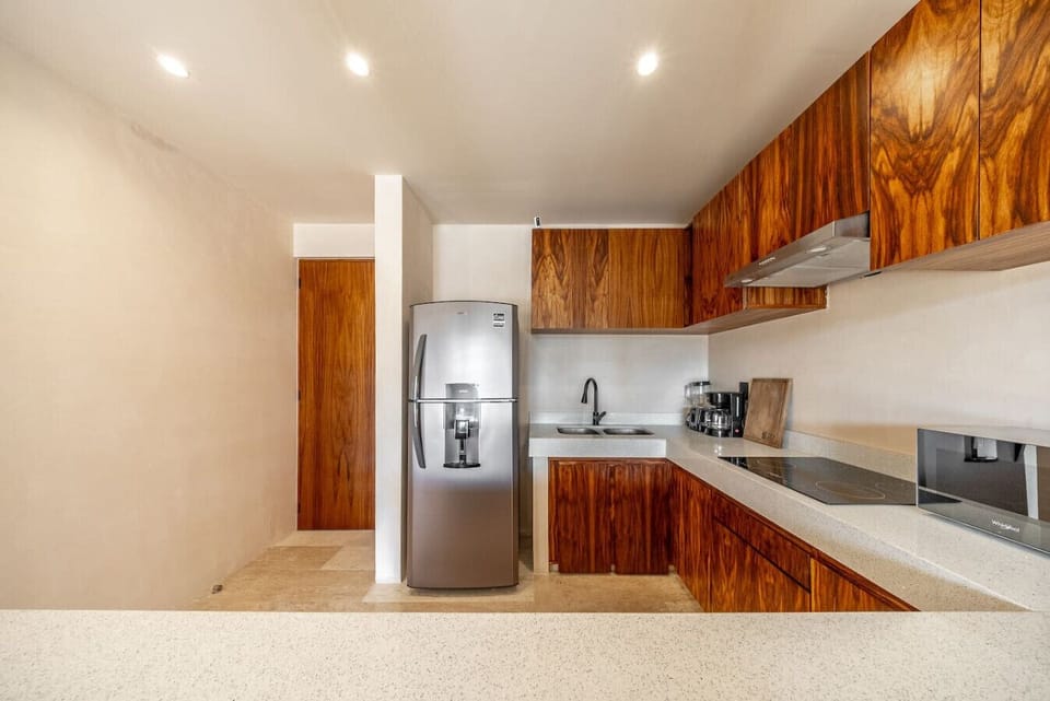Cook with ease—modern appliances included.