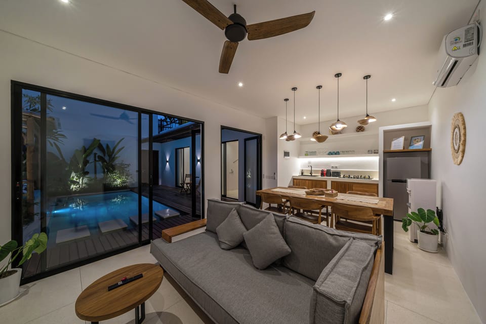 Family Villa, Pool View | Living room