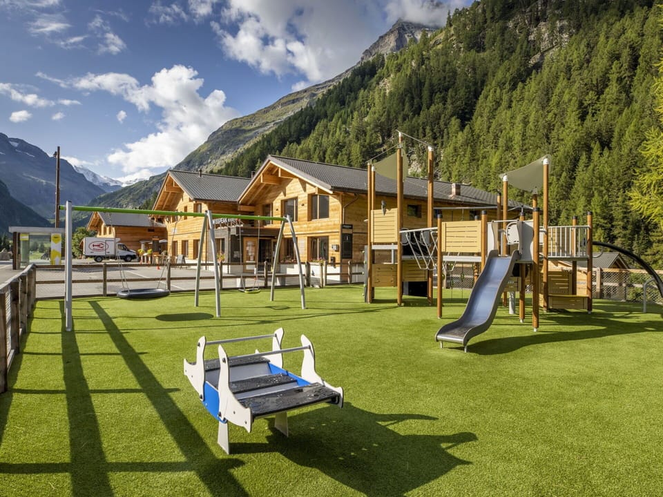 Mountain Range, Valley, Alps, Ridge, Summit, Headquarters