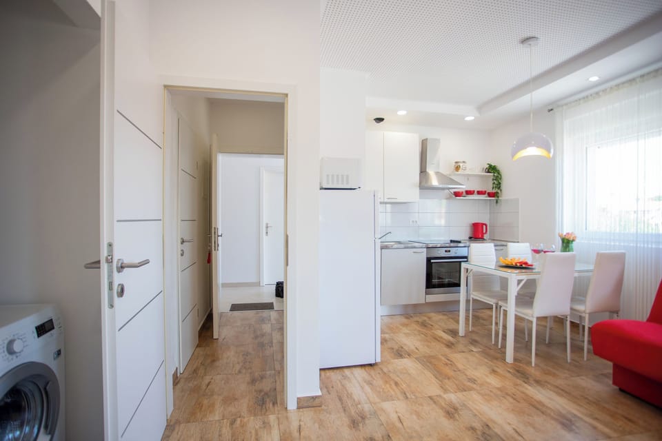 Standard Apartment, 2 Bedrooms, 2 Bathrooms (Sun And Fun) | Private kitchen