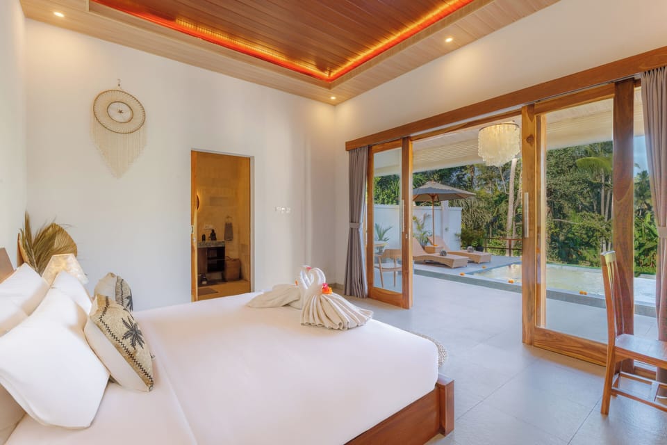 Villa, 1 Bedroom, Private Pool | Free WiFi, bed sheets