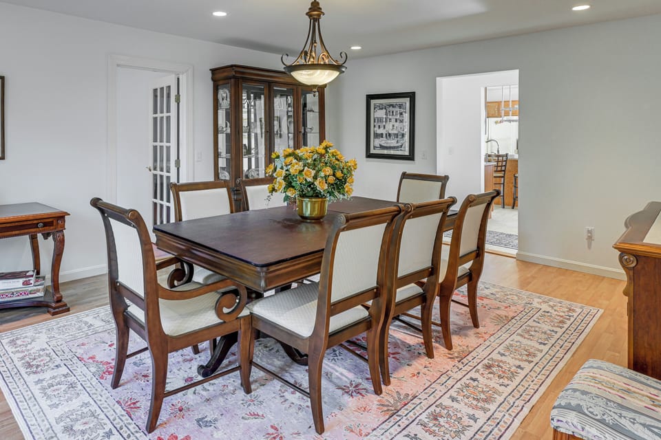 Dining Area | 1st Floor