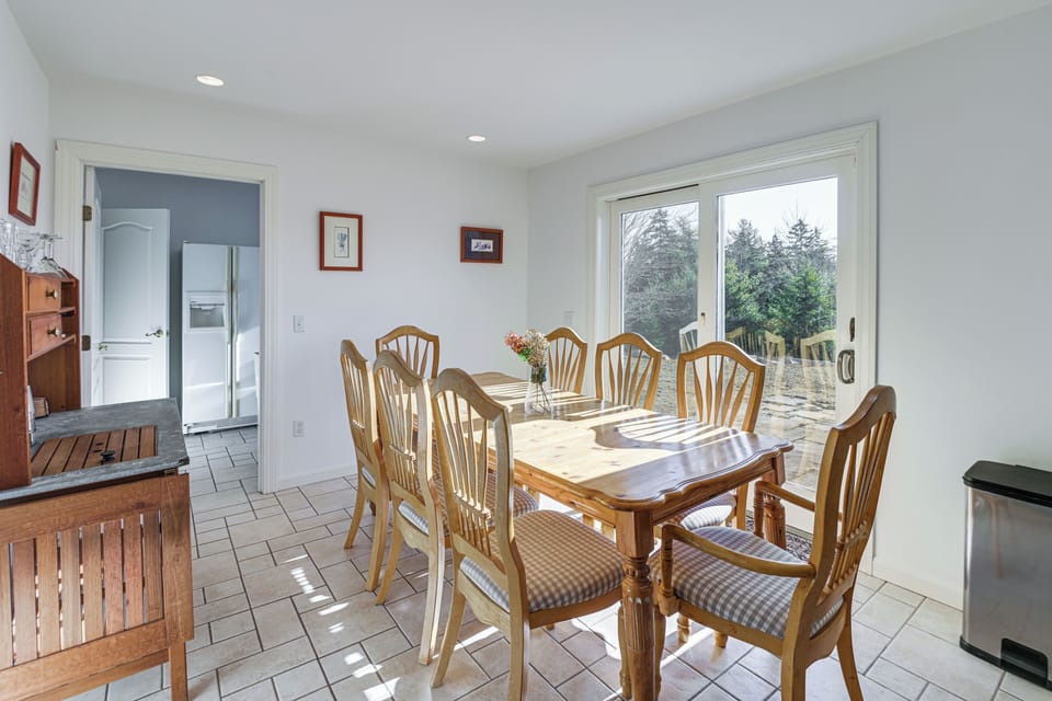 Additional Dining Area | 1st Floor