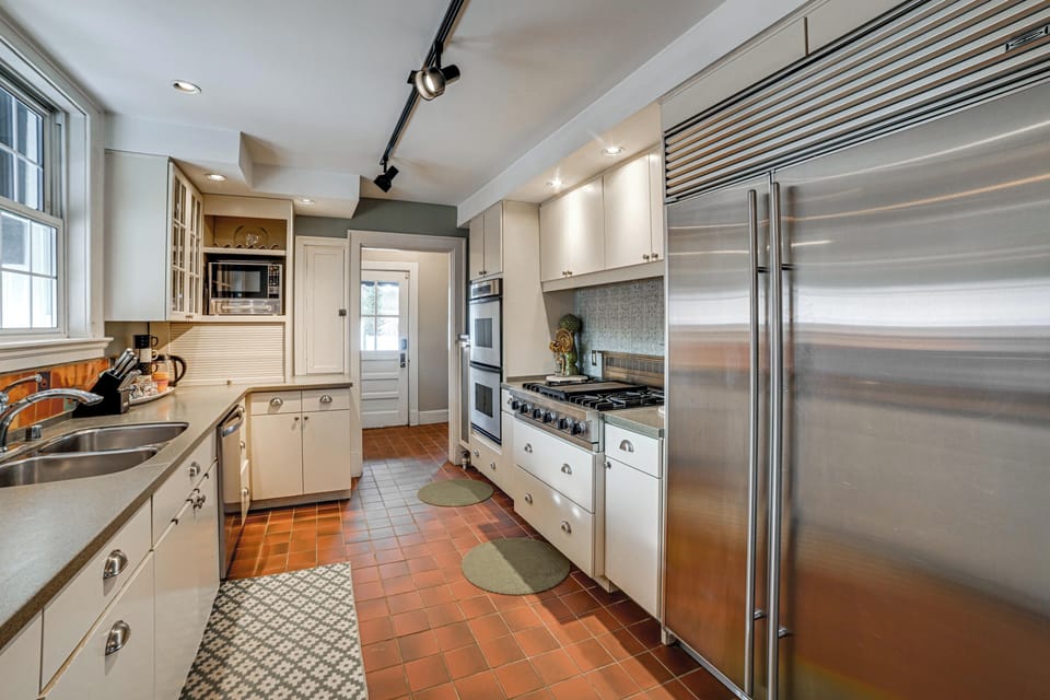 Kitchen | 1st Floor