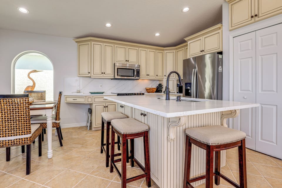 Kitchen | Upper Level