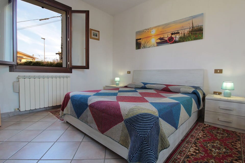 Autumn, Bedroom, Spring, Summer