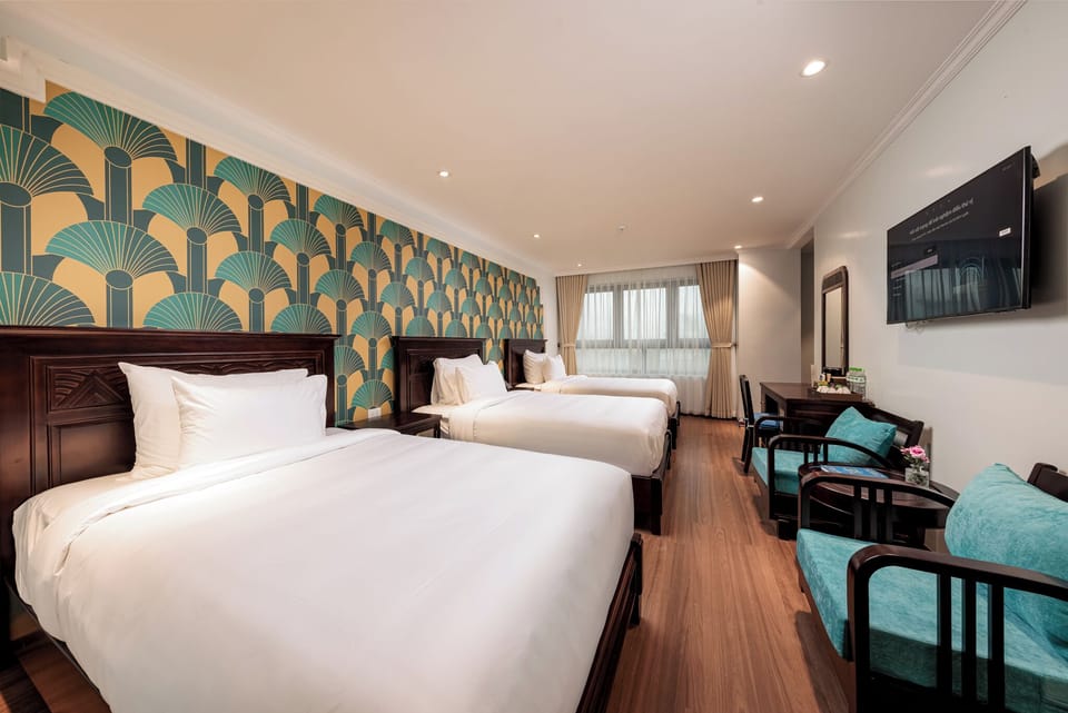 In-room safe, desk, soundproofing, WiFi (free)