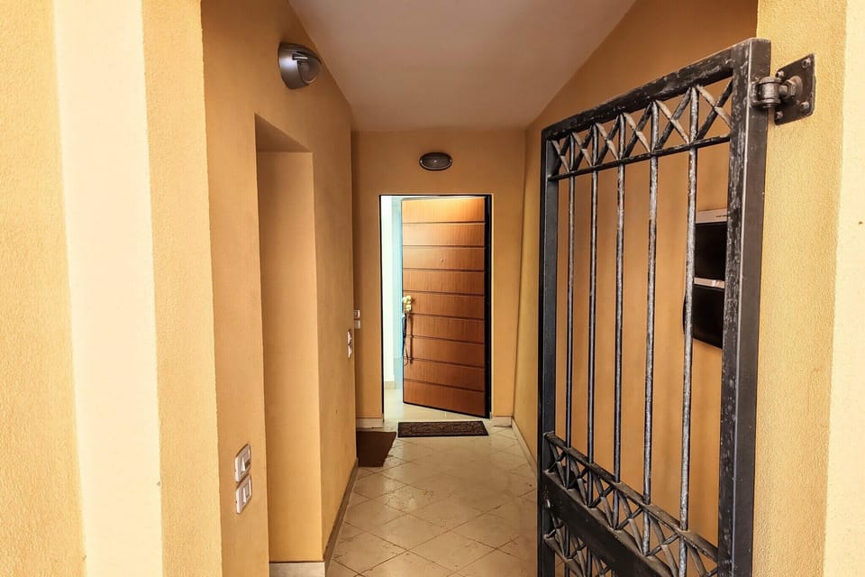 Entrance / Reception